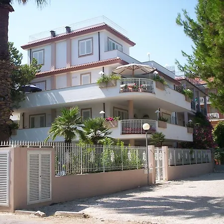 Sea House Apartment San Benedetto del Tronto Exterior photo